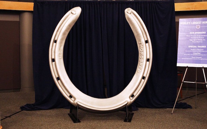 kentucky-derby-museum-unveils-world-s-largest-horseshoe-american